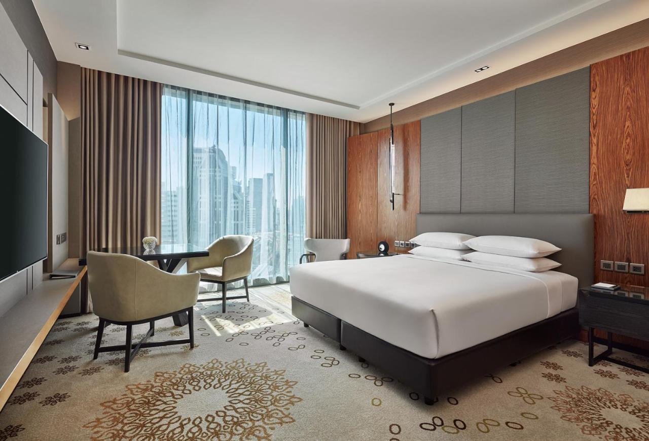 Hyatt Regency Bangkok Sukhumvit Otel Dış mekan fotoğraf